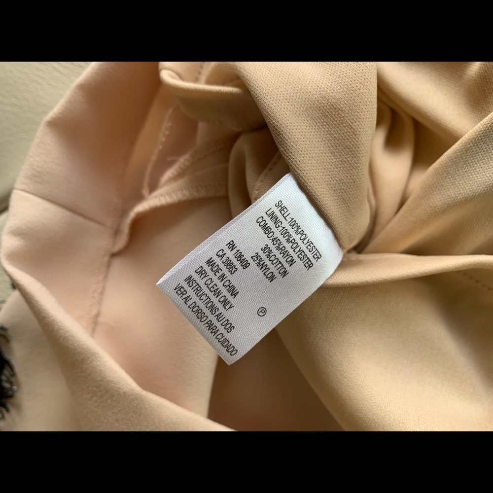 TAHARI lace pencil dress - Picture 3 of 11
